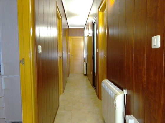 Foto 2 de Piso en venta en Martos de 3 habitaciones con balcón y aire acondicionado