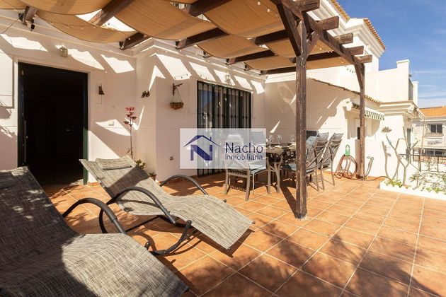 Foto 2 de Casa en venta en urbanización El Cañuelo de 3 habitaciones con terraza y piscina
