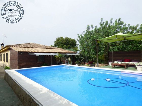 Foto 1 de Casa en venda a Monserrat de 5 habitacions amb terrassa i piscina