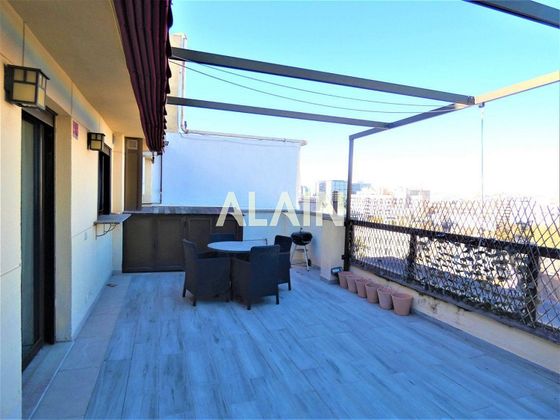 Foto 2 de Àtic en venda a Mestalla de 2 habitacions amb terrassa i aire acondicionat