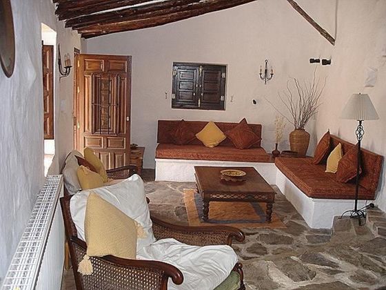 Foto 2 de Casa rural en venda a Riogordo de 5 habitacions amb terrassa i piscina