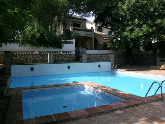 Foto 2 de Chalet en venta en Manantiales - Lagar - Cortijo de 4 habitaciones con terraza y piscina
