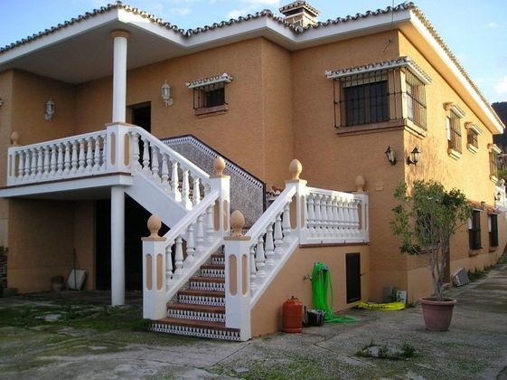 Foto 1 de Chalet en venta en Manantiales - Lagar - Cortijo de 6 habitaciones con terraza y piscina