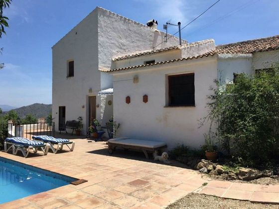 Foto 2 de Casa rural en venda a Colmenar de 6 habitacions amb terrassa i piscina