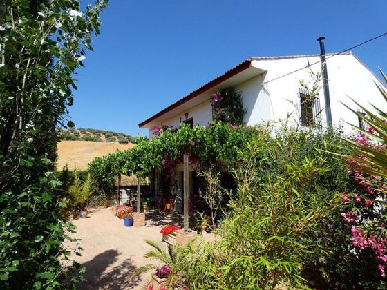 Foto 2 de Casa rural en venda a Riogordo de 5 habitacions amb terrassa i jardí