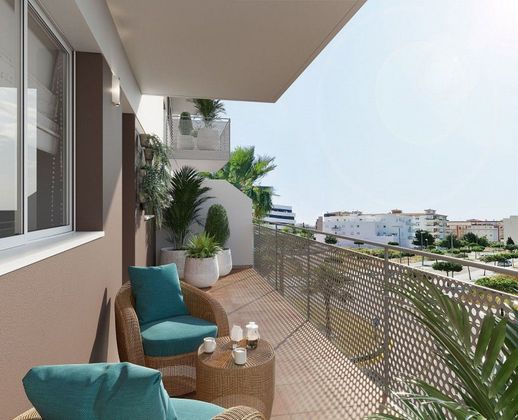 Foto 1 de Pis en venda a Camino Viejo de Málaga de 2 habitacions amb terrassa i piscina