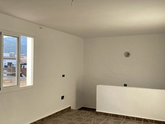 Foto 1 de Venta de casa en Riogordo de 3 habitaciones y 115 m²