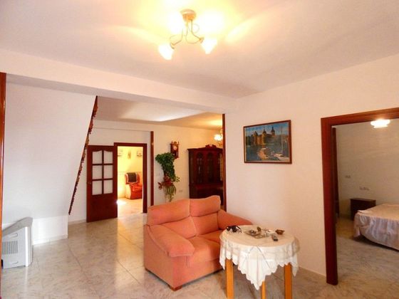 Foto 2 de Casa adossada en venda a Riogordo de 7 habitacions amb terrassa i piscina