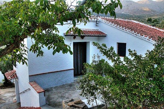 Foto 1 de Casa rural en venda a Periana de 3 habitacions amb garatge i jardí