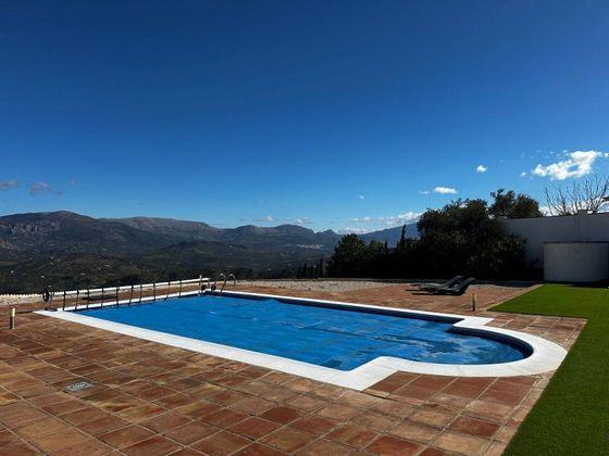 Foto 2 de Casa rural en venda a Colmenar de 4 habitacions amb terrassa i piscina