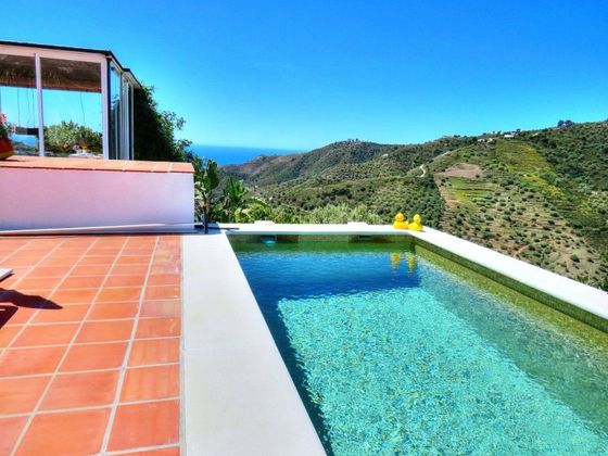 Foto 1 de Casa rural en venda a Cómpeta de 5 habitacions amb terrassa i piscina