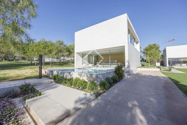 Foto 2 de Chalet en venta en Nueva Santa Barbara - Cruz de Gracia de 4 habitaciones con terraza y piscina