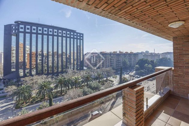Foto 2 de Alquiler de piso en Mestalla de 4 habitaciones con garaje y muebles