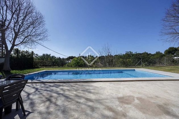 Foto 2 de Xalet en venda a Nueva Santa Barbara - Cruz de Gracia de 5 habitacions amb terrassa i piscina