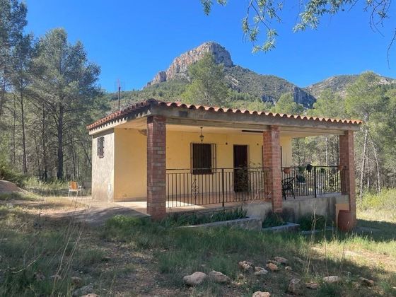 Foto 1 de Casa rural en venda a Espadilla de 2 habitacions amb terrassa i piscina