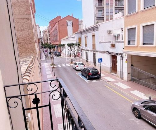 Foto 1 de Casa en venda a Centro - Castellón de la Plana de 10 habitacions amb balcó