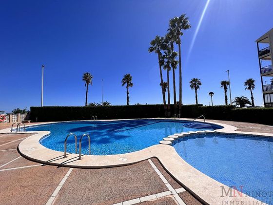 Foto 1 de Pis en venda a El Grao de 4 habitacions amb terrassa i piscina