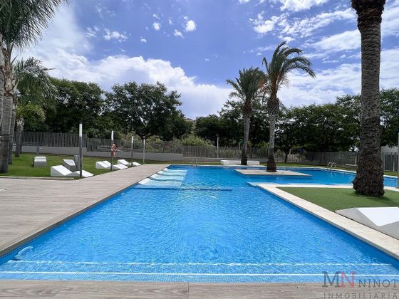 Foto 2 de Pis en venda a Les Platgetes - Torre Bellver - La Renegà de 2 habitacions amb terrassa i piscina