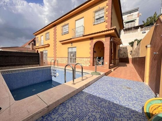 Foto 2 de Venta de chalet en Puerto de la Torre - Atabal de 6 habitaciones con terraza y piscina