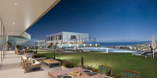 Foto 1 de Dúplex en venda a calle De la Luz de 4 habitacions amb terrassa i piscina