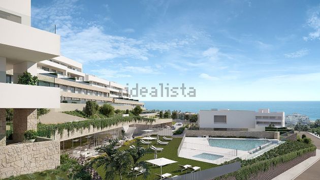 Foto 2 de Dúplex en venta en calle De la Luz de 4 habitaciones con terraza y piscina