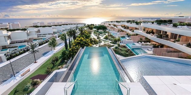 Foto 1 de Venta de dúplex en avenida Playas Andaluzas de 3 habitaciones con terraza y piscina