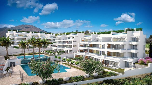 Foto 1 de Pis en venda a urbanización Sup de 4 habitacions amb terrassa i piscina