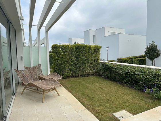Foto 1 de Dúplex en venda a urbanización Sotogrande de 3 habitacions amb terrassa i piscina