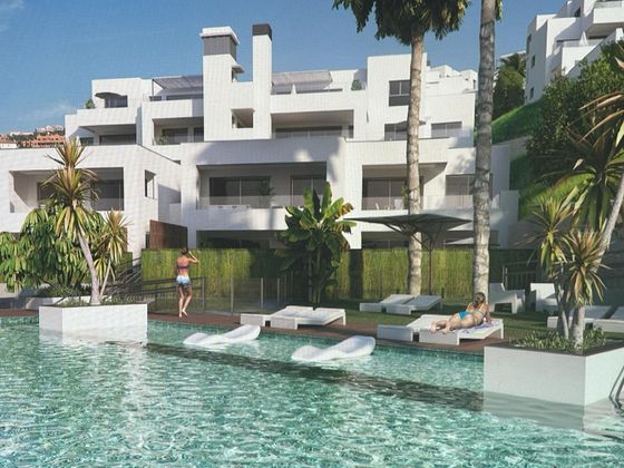 Foto 2 de Pis en venda a urbanización Camarate Golf de 4 habitacions amb terrassa i piscina