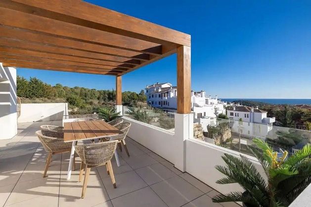 Foto 1 de Àtic en venda a calle Casares Golf de 3 habitacions amb terrassa i piscina