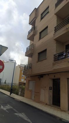 Foto 2 de Piso en venta en calle Dels Llandells de 2 habitaciones con terraza y balcón