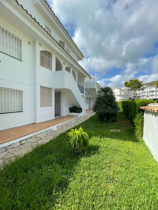 Foto 2 de Piso en venta en Costa sur de 2 habitaciones con terraza y piscina