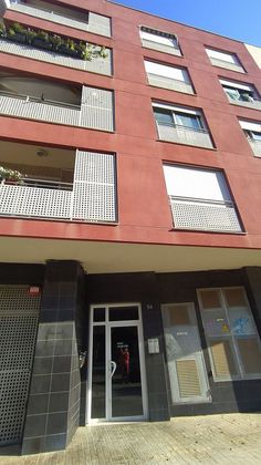 Foto 1 de Venta de piso en Zona Port de 2 habitaciones con terraza y aire acondicionado