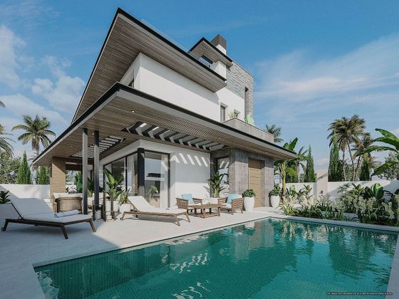 Foto 1 de Venta de casa en Calahonda de 3 habitaciones con terraza y piscina