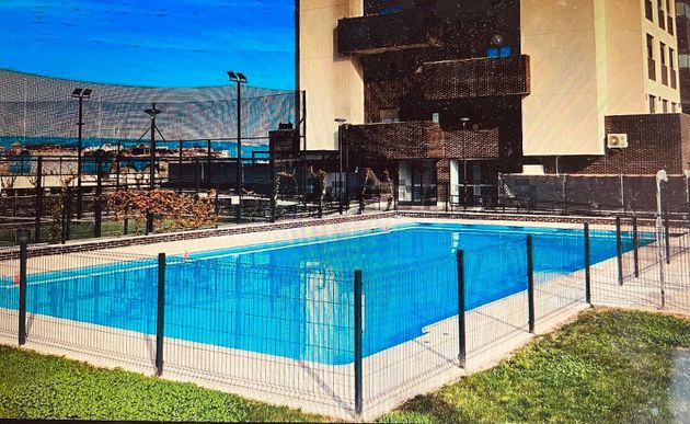 Foto 2 de Piso en venta en El Cañaveral - Los Berrocales de 2 habitaciones con terraza y piscina