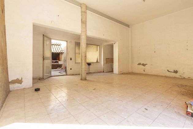 Foto 1 de Alquiler de local en Bonrepòs i Mirambell de 193 m²