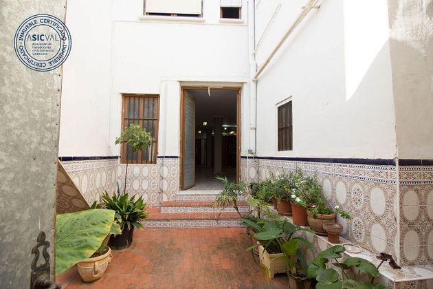Foto 1 de Casa en venda a Centro Ciudad de 4 habitacions amb terrassa i balcó