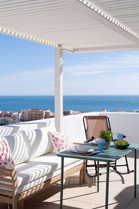 Foto 2 de Àtic en venda a Los Boliches de 3 habitacions amb terrassa i piscina
