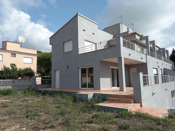 Foto 1 de Casa en venda a Alcossebre de 4 habitacions amb terrassa i piscina