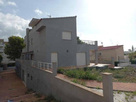 Foto 2 de Casa en venda a Alcossebre de 4 habitacions amb terrassa i piscina