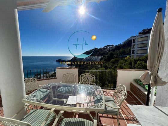 Foto 2 de Pis en venda a La Herradura de 4 habitacions amb terrassa i piscina