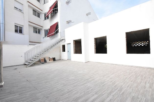 Foto 1 de Alquiler de local en Zubia (La) con terraza