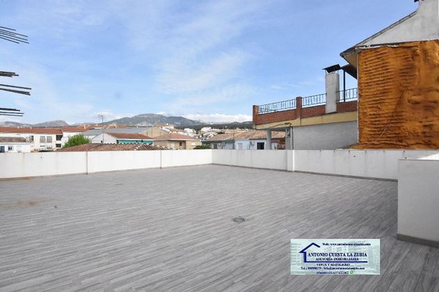 Foto 2 de Alquiler de local en Zubia (La) con terraza