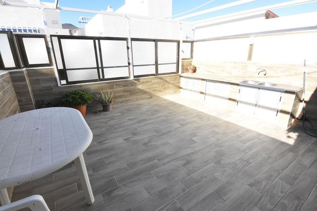 Foto 2 de Dúplex en venda a calle Bordon de 2 habitacions amb terrassa i piscina