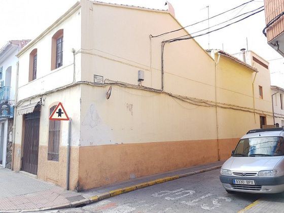 Foto 1 de Xalet en venda a Oliva pueblo de 4 habitacions i 258 m²