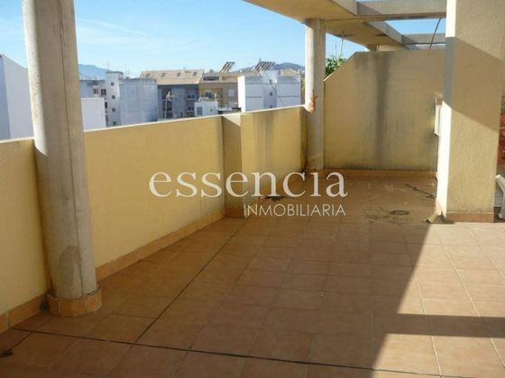 Foto 2 de Àtic en venda a Guardamar de 2 habitacions amb terrassa i balcó