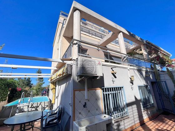 Foto 1 de Casa en venda a Bellreguard de 3 habitacions amb terrassa i balcó