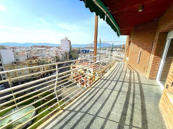 Foto 2 de Piso en venta en Centro - Gandia de 4 habitaciones con terraza y balcón