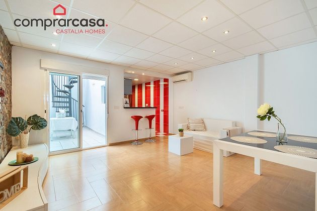 Foto 2 de Casa en venda a calle Màlaga de 2 habitacions amb terrassa i aire acondicionat