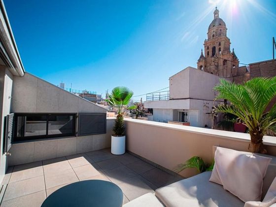 Foto 1 de Àtic en venda a Centro - Murcia de 2 habitacions amb terrassa i aire acondicionat